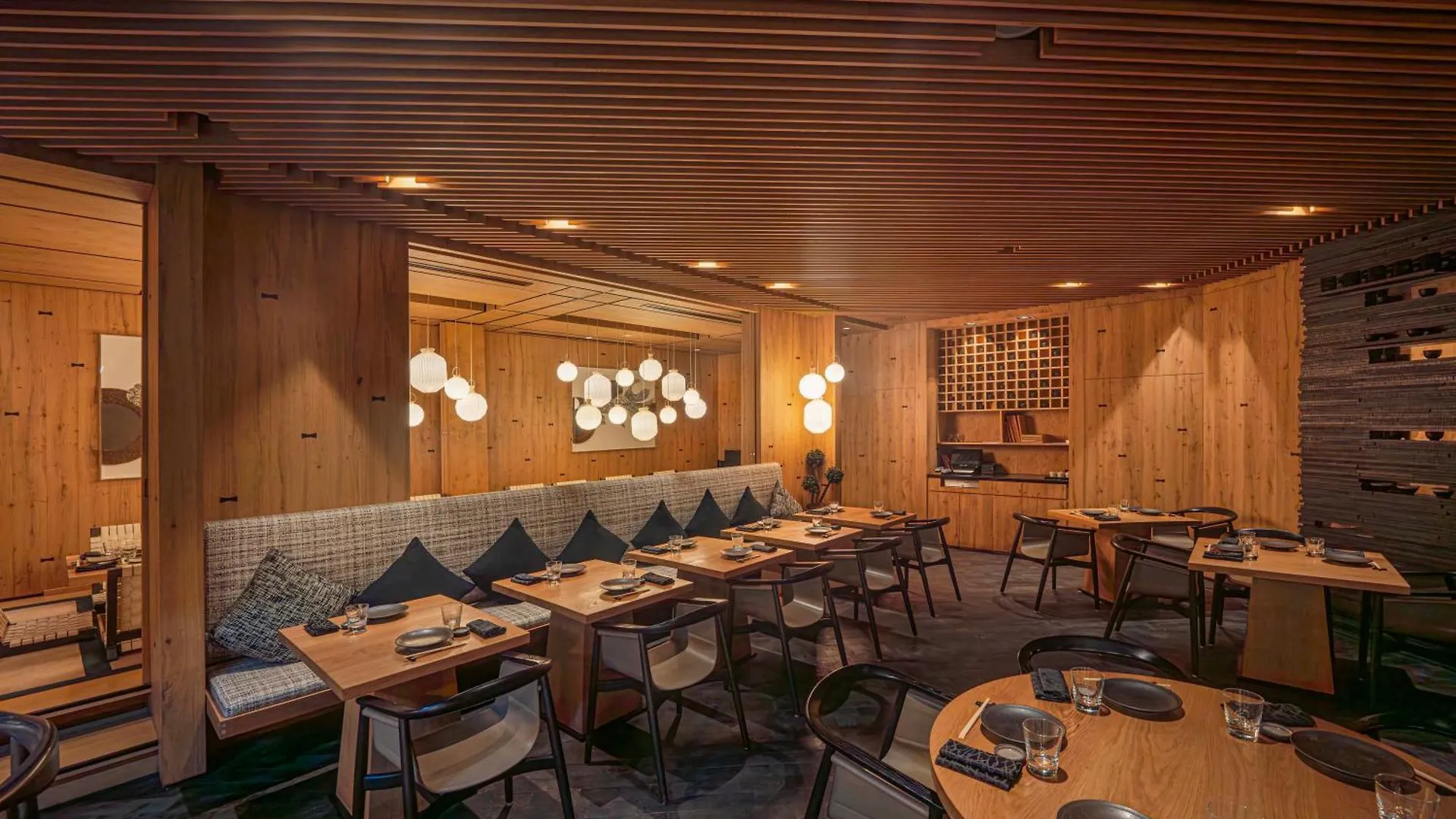 Hyatt Regency Dubai - Corniche Ξενοδοχείο 5*,  Ηνωμένα Αραβικά Εμιράτα