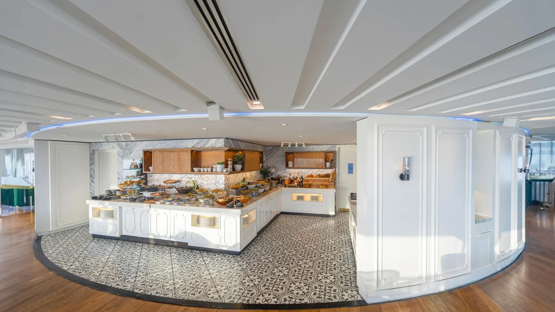 Hyatt Regency Dubai - Corniche Otel