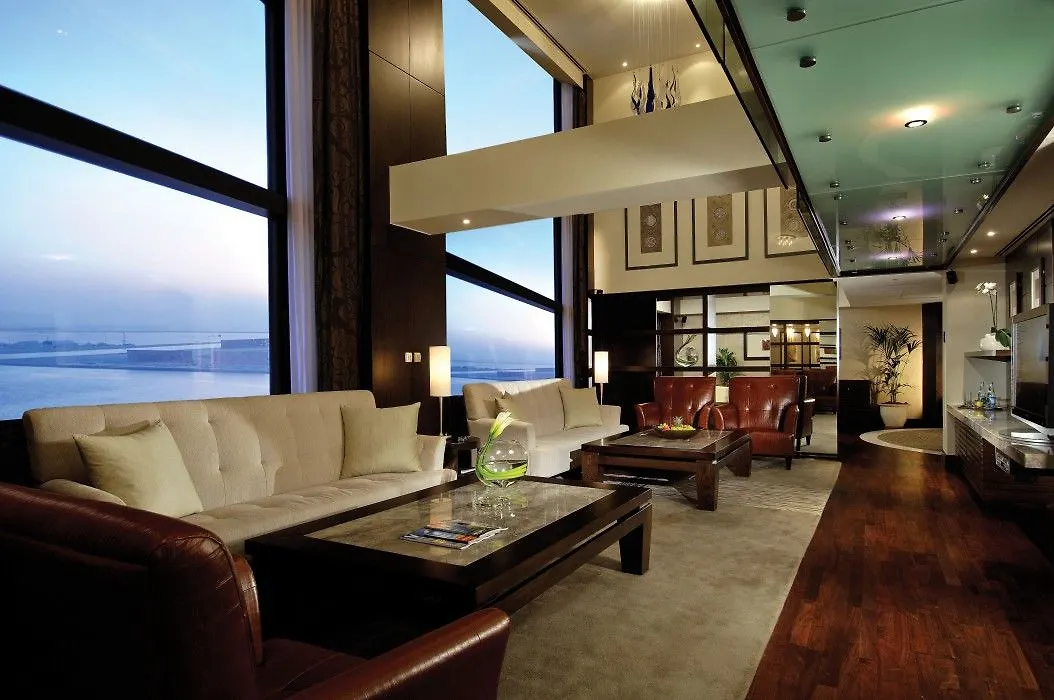 Hyatt Regency Dubai - Corniche Otel